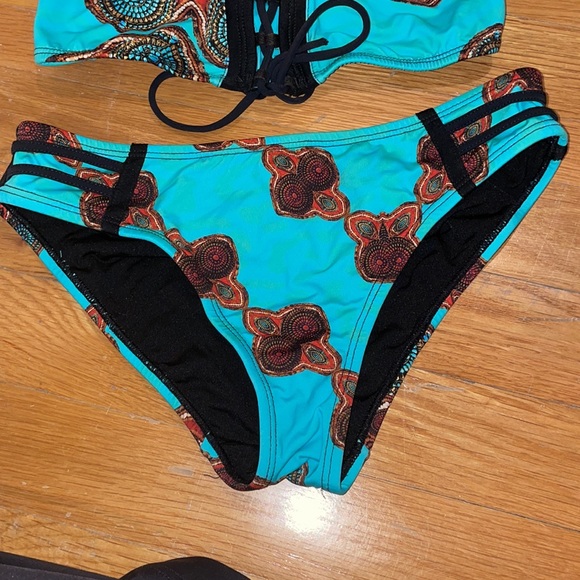 AguaClara 2 piece bikini size 16 - Picture 3 of 8